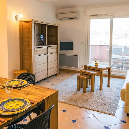 Bel Appartement, Terrasse, Piscine, Vue Sur Golf *